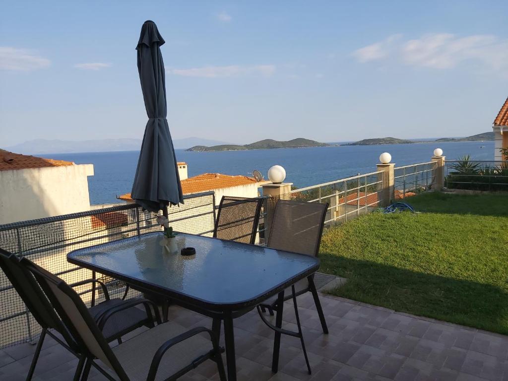 Port View Studios room 6